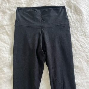 Aritzia TNA TnAction heather grey leggings